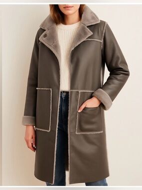 ✨Women’s (NWOT) Brown Shearling Trench Coat Size XS✨